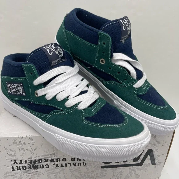 Vans Men’s Skate Half Cab
Tartan Blue/Green
VN0A2Z34BLG Sneakers - Picture 10 of 16